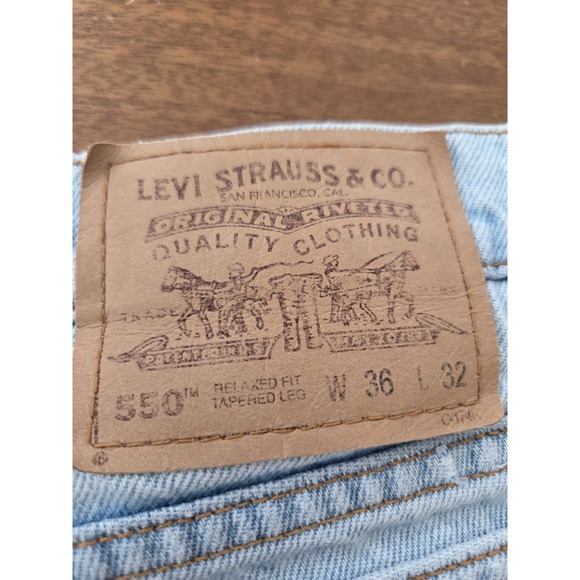 Vtg Levi's 550 Relaxed Fit Tapered Leg Orange Tab Jeans Men's 36x31.5 Light Wash - Picture 7 of 16
